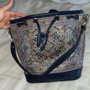 Bucket bag/backpack